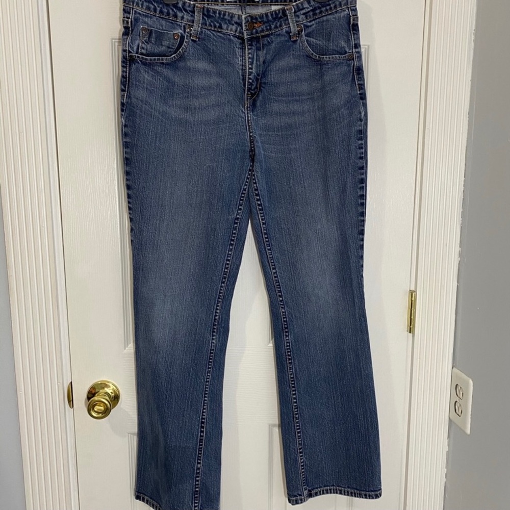 Lee Low-Rise Boot-Cut Jeans Size 12